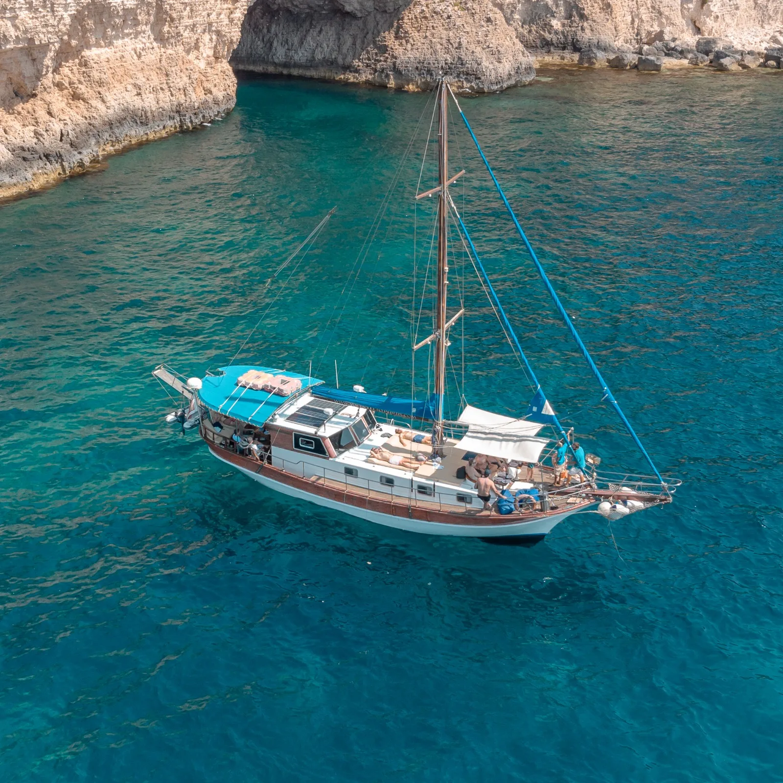 Sliema: Malta, Comino & Gozo Boat Tour with Snorkeling & SUP